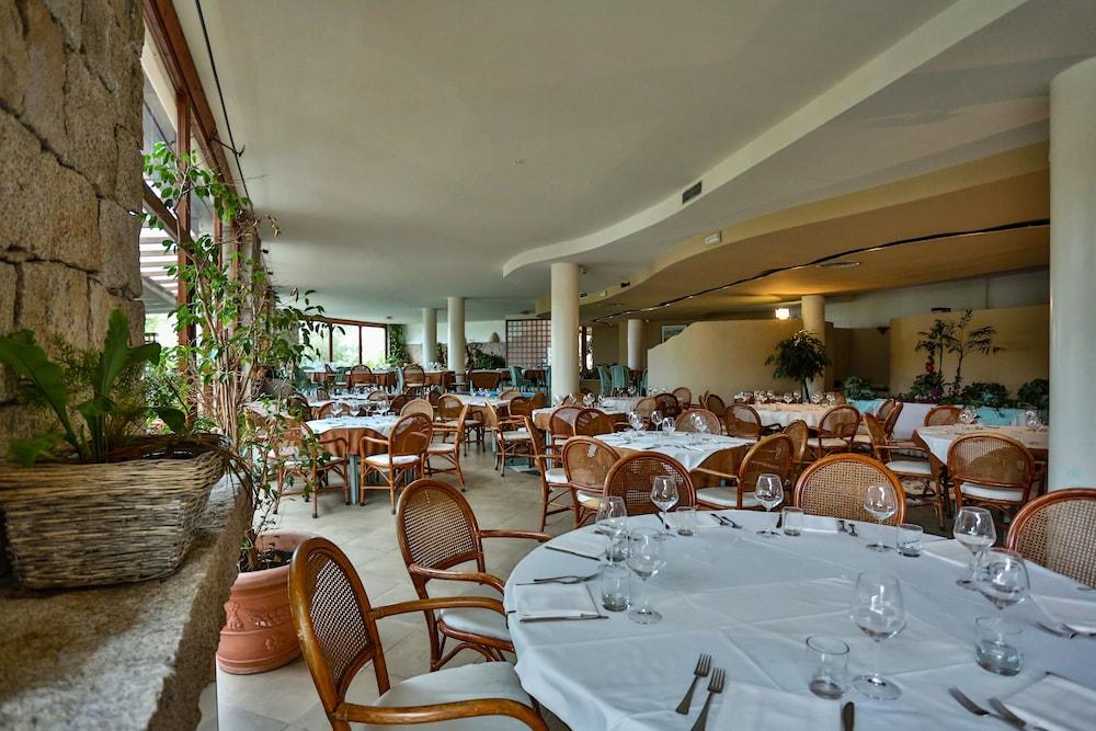 Sporting Hotel Tanca Manna Cannigione Exterior photo
